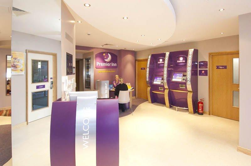 Premier Inn Liverpool John Lennon Airport スピーク エクステリア 写真